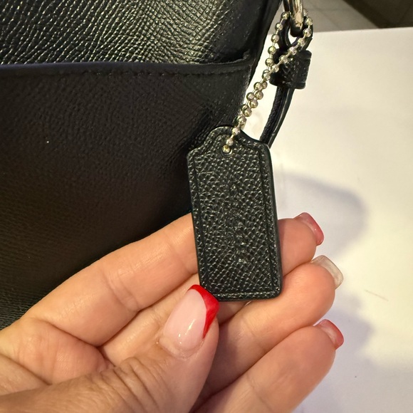 Coach Elegant Black Crossbody minor wear on strap see pictures - Picture 4 of 12